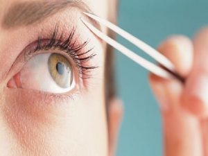 Bahaya Mencabut Dan Mencukur Alis Mata Bagi Kesehatan