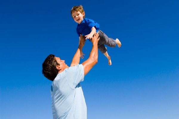 Pentingnya Peran Ayah Dalam Perkembangan Anak