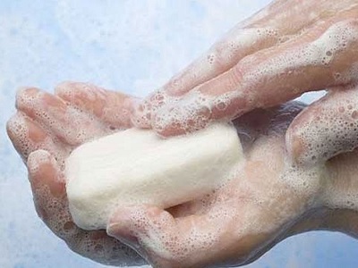Kiat Memilih Sabun Mandi Yang Tepat Untuk Anak Alergi2